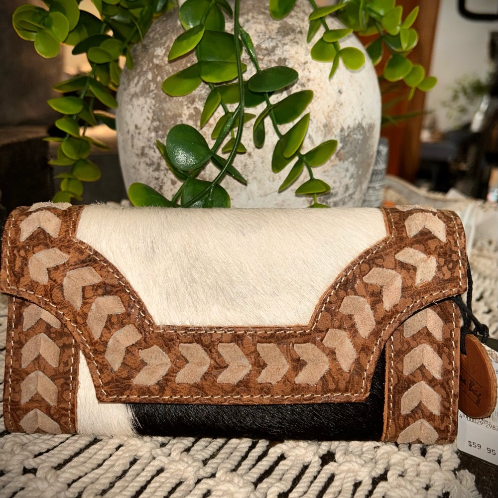 Myra Bag Collection Wallet